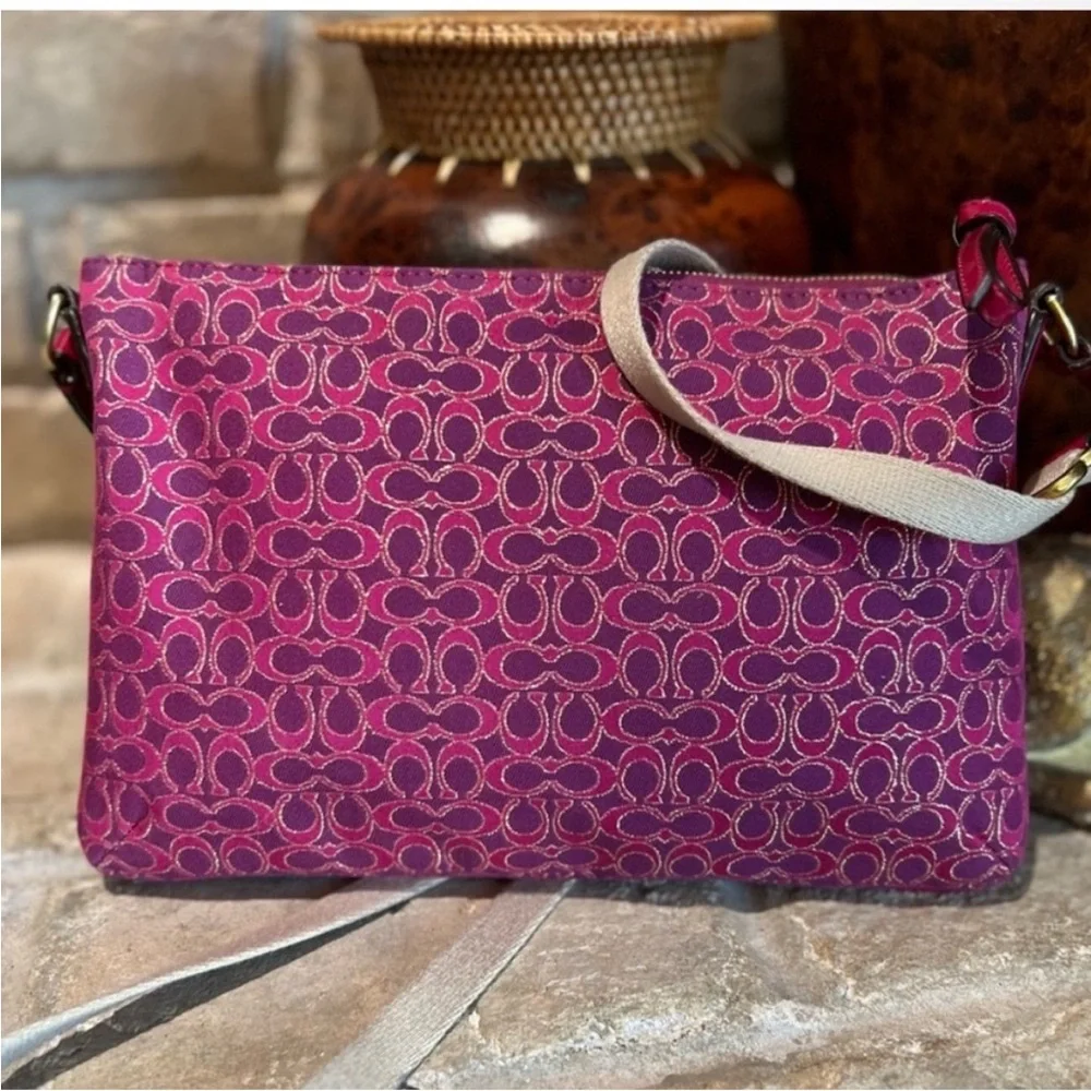 Coach Pink Poppy Signature y2k crossbody - Picture 3 of 9